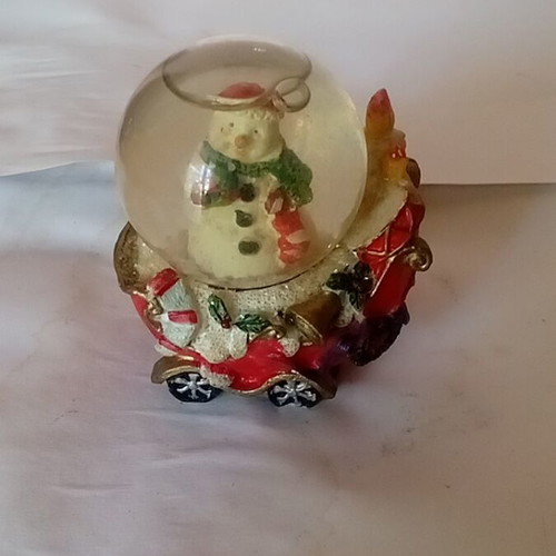 Christmas decorative figurine used, small office ornament