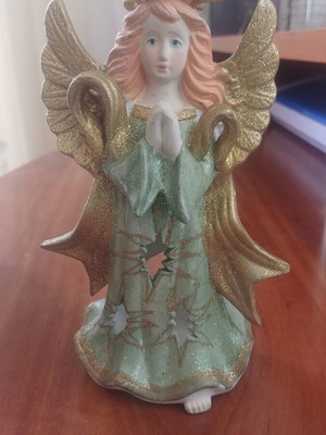 Christmas Candleholder like new