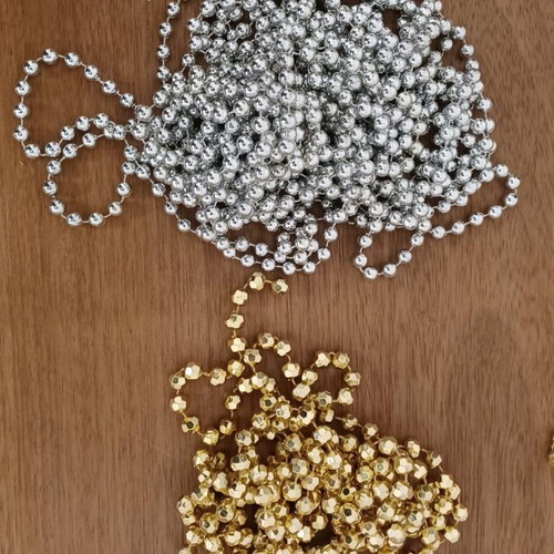Decorative plastic garlands like new, set