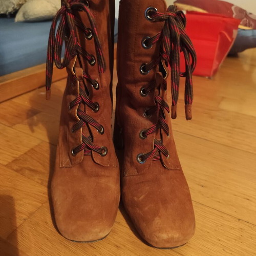 Prada combat boots like new, suede leather camel color, size 39