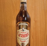 Vintage Grant's Whisky 40% vol. 700cl with cylindrical box