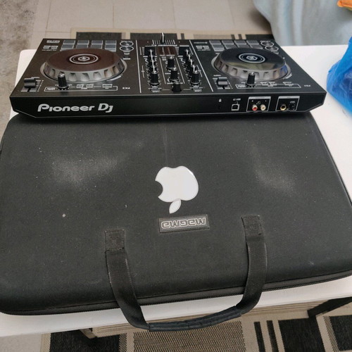 Pioneer DDJ-RB & Βαλίτσα MAGMA