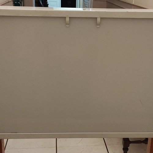 Double wall lightbox like new with on-off lever