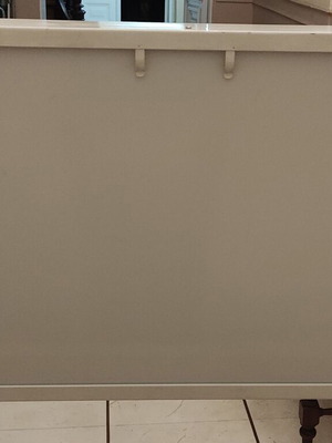 Double wall lightbox like new with on-off lever