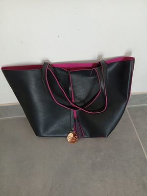 Achilleas shoulder bag new, black and fuchsia