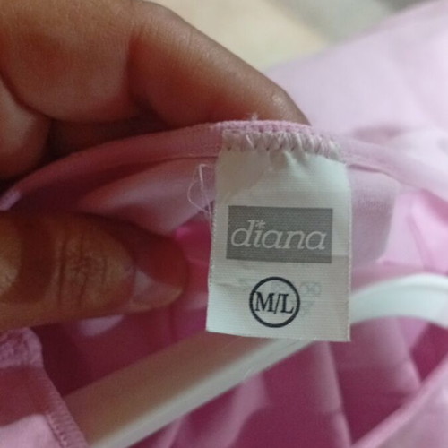 Summer T-shirt Diana like new, size medium/large