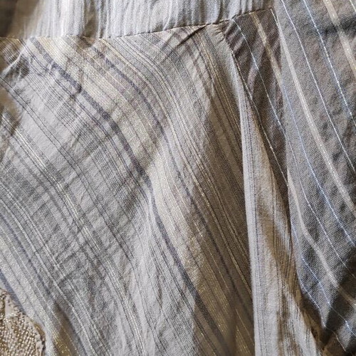 Balloon skirt like new, Italian beige with lurex and appliqué flower