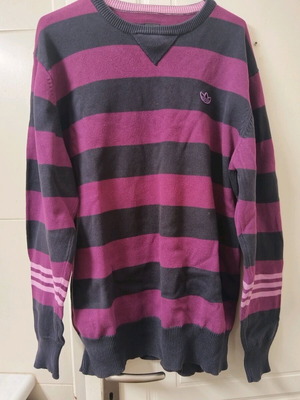 Βαμβακερό πουλοβερ Adidas vintage σε μέγεθος M, σαν καινούριο
