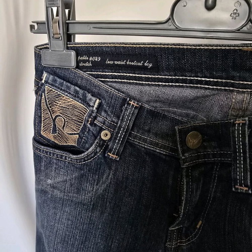 Citizens of Humanity women's low waist bootcut leg jeans used size 25