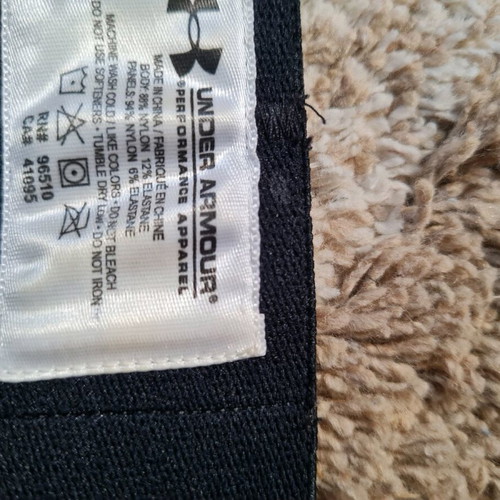 Under Armour cycling shorts like new with padding