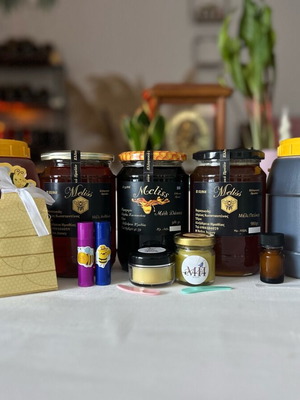 Πακέτο Μελιού καινούργιο με κεραλοιφή, πρόπολη και lip balm