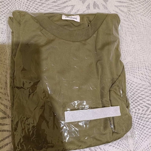 T-shirt new unworn, size M, green