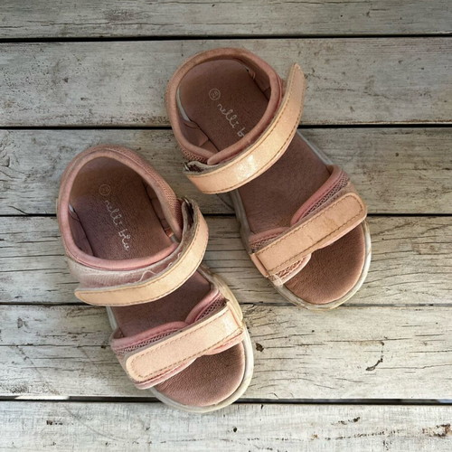 Girls' sandals used size 29 pink with soft sole