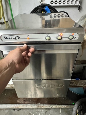 Colged Steel 31 professional dishwasher like new