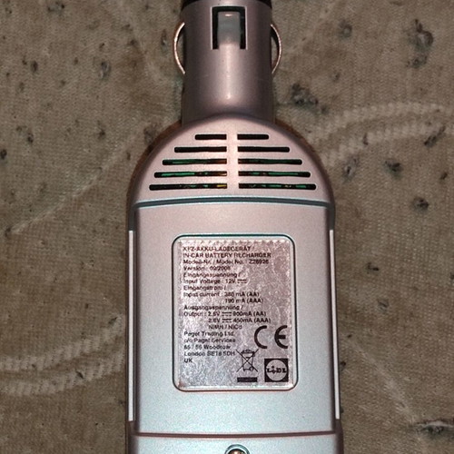 Car charger for Ni-Mh AA AAA batteries like new
