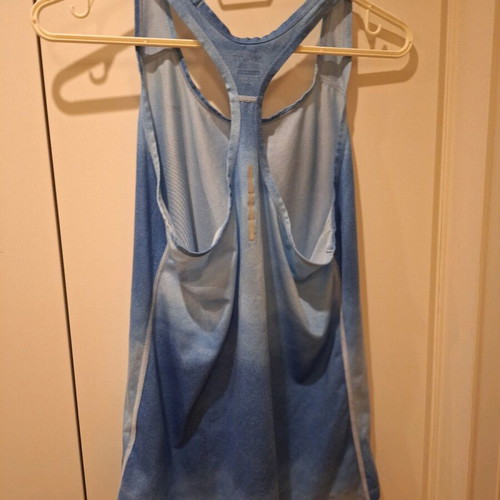Nike gym shirt like new, blue, size M