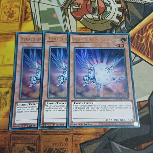 Herald of Purple Light playset near mint condition, 3 cards