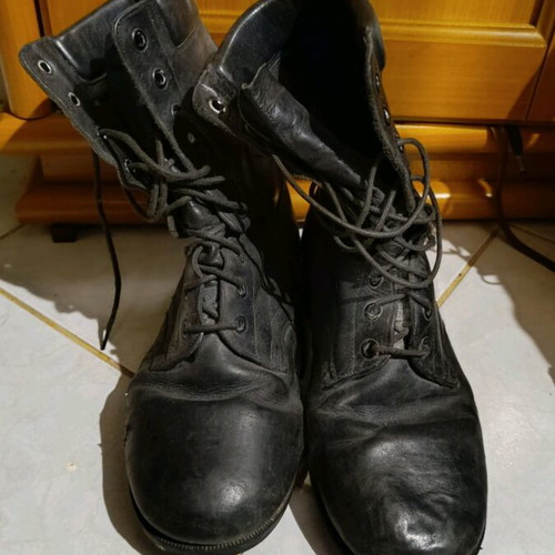 Leather army boots used, size 44, black
