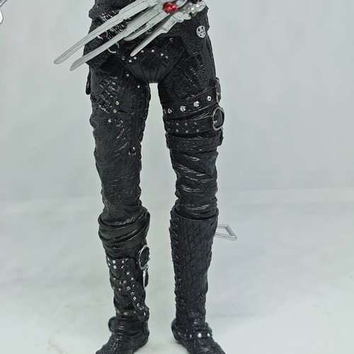 Edward Scissorhands collectible figure 18cm like new