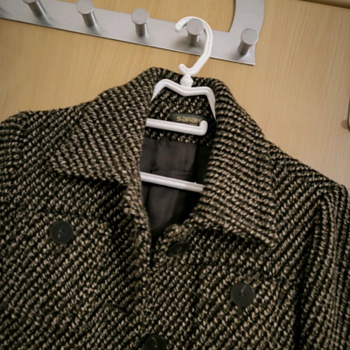 Sarah Lawrence coat like new, brown shades, size S