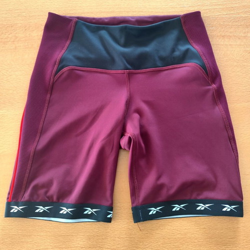 Studio High-Intensity Training women's cycling shorts Reebok like new, burgundy, size S