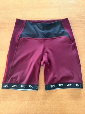 Studio High-Intensity Training women's cycling shorts Reebok like new, burgundy, size S