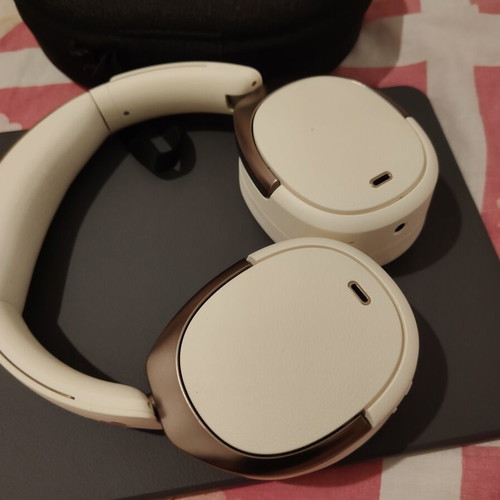 Edifier WH950NB wireless noise cancelling headphones