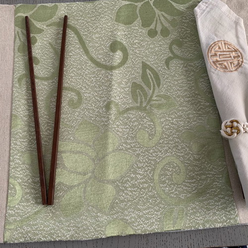 Vintage Japanese serving set for 6, unused fabric placemats with chopsticks