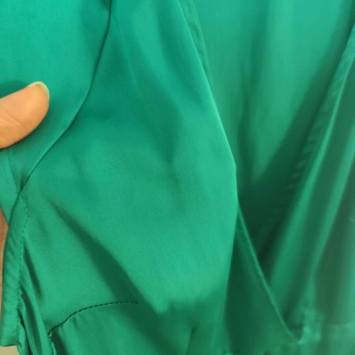 Satin emerald blouse L/XL like new