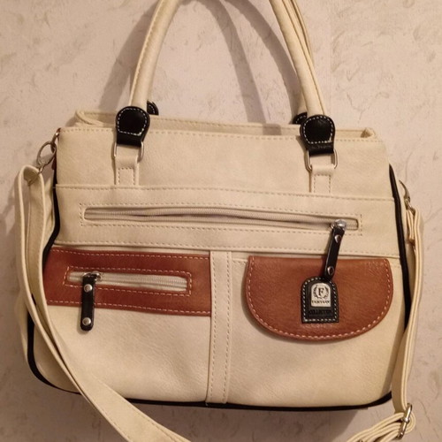 Shoulder bag beige like new with multiple compartments
