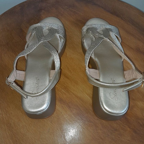 Simius women's sandals size 39 new, beige