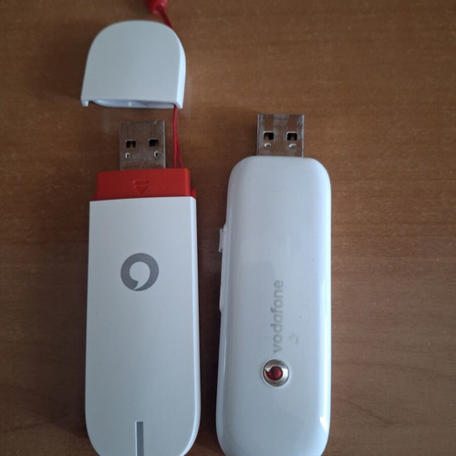 USB sticks for mobile internet like new, pack of 2