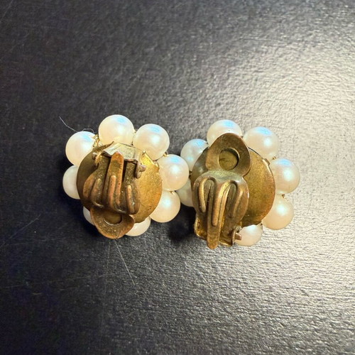 Faux pearl vintage clip-on earrings used