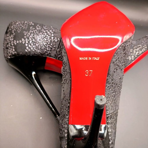 Italian pumps new size 37, 10 cm heel, black with silver details