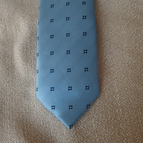 Mark7 Silk Tie Like New, Turquoise Geometric Pattern