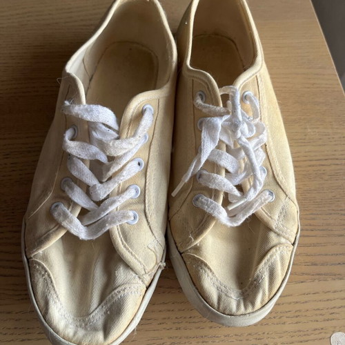 Canvas athletic shoes used size 39 beige