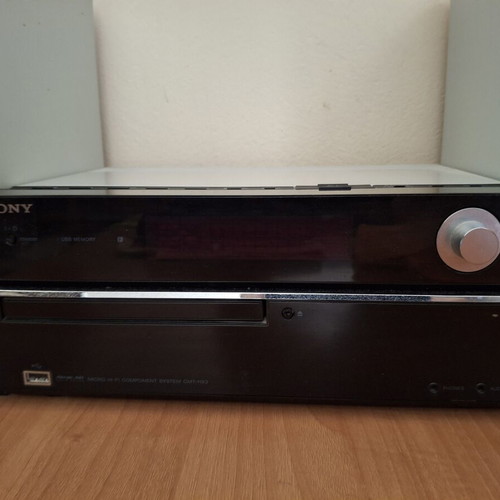 Sony stereo system used with radio, CD, MP3