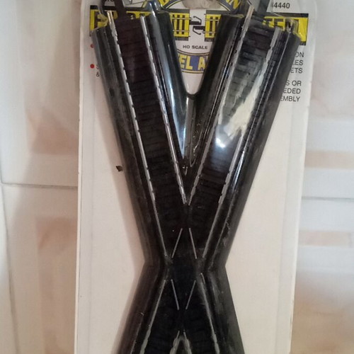 Bachman Track Set for Electric Model Trains HO Scale, 3 Pieces New
