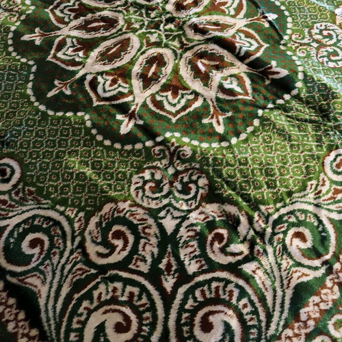 Vintage velvet tablecloth 160 x 160 like new