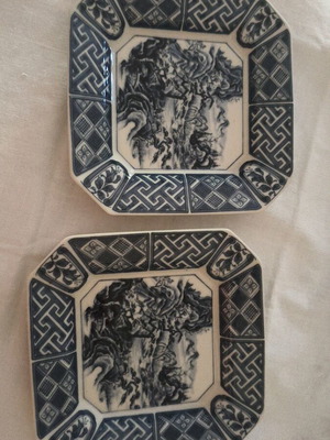 Vintage Japanese Sometsuke Porcelain Plates set of 2, mint condition