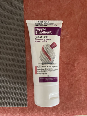 Nipple Emollient Cream Gel Frezyderm new