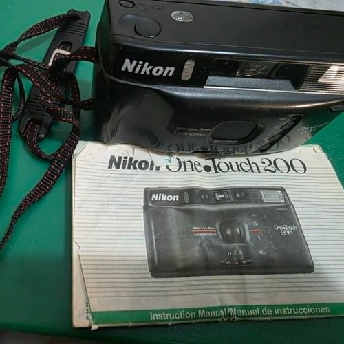 Nikon One Touch 200 retro film camera, 35mm lens, 5-zone autofocus