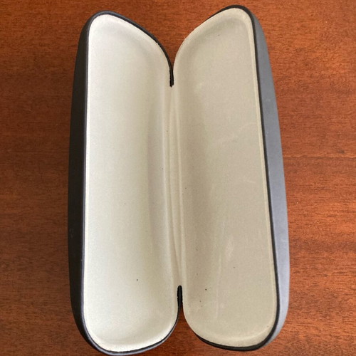 Hard glasses case like new, black with velvet interior lining