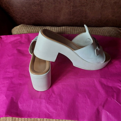 Andrea Pierago white platforms with silver like new, size 40