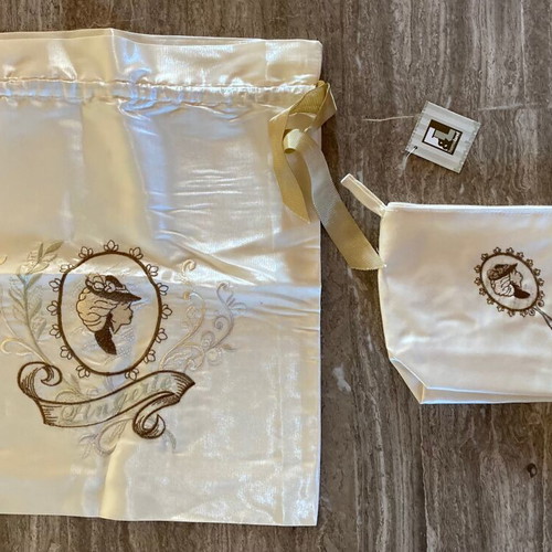 Toiletry bag and dust bag new, ecru viscose romantic style