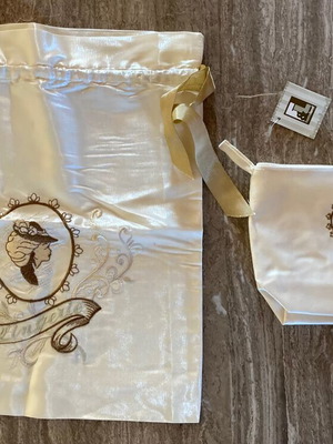Toiletry bag and dust bag new, ecru viscose romantic style