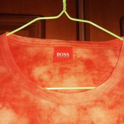 Hugo Boss cotton t-shirt used, size large, orange