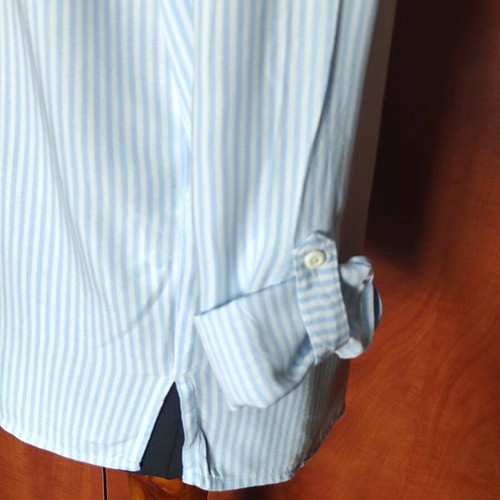 Women's striped H&M shirt like new, blue and white