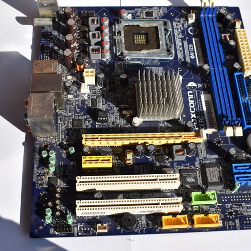 Mainboard Motherboard Foxconn used, broken for spare parts