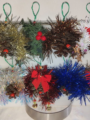 Christmas pinecone ornaments new, set of 8, natural decoration